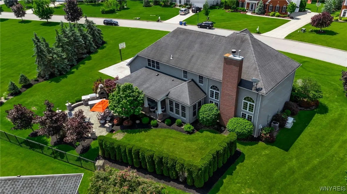 8200 Pinestone Court, Clarence, New York 14221, Clarence, New York 14221, 4 Bedrooms Bedrooms, 9 Rooms Rooms,3 BathroomsBathrooms,Residential,Closed,8200 Pinestone Court, Clarence, New York 14221,B1613879