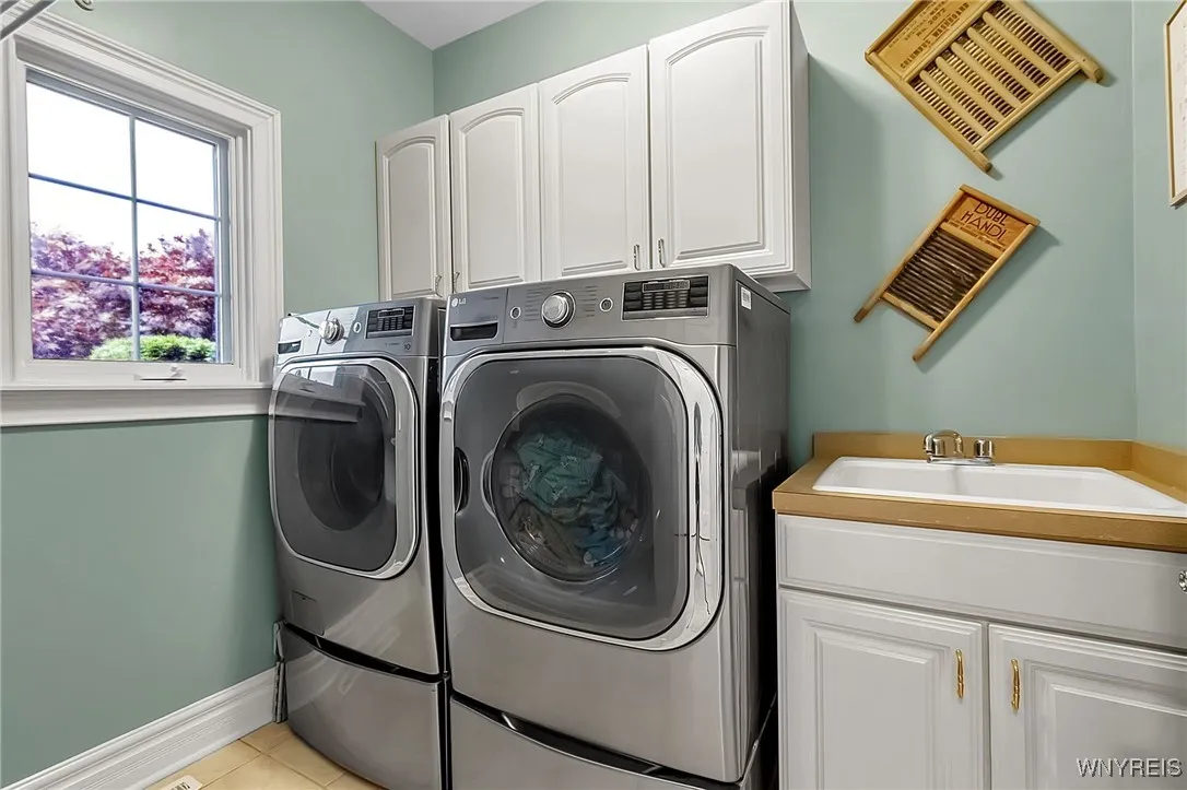 1st floor laundry