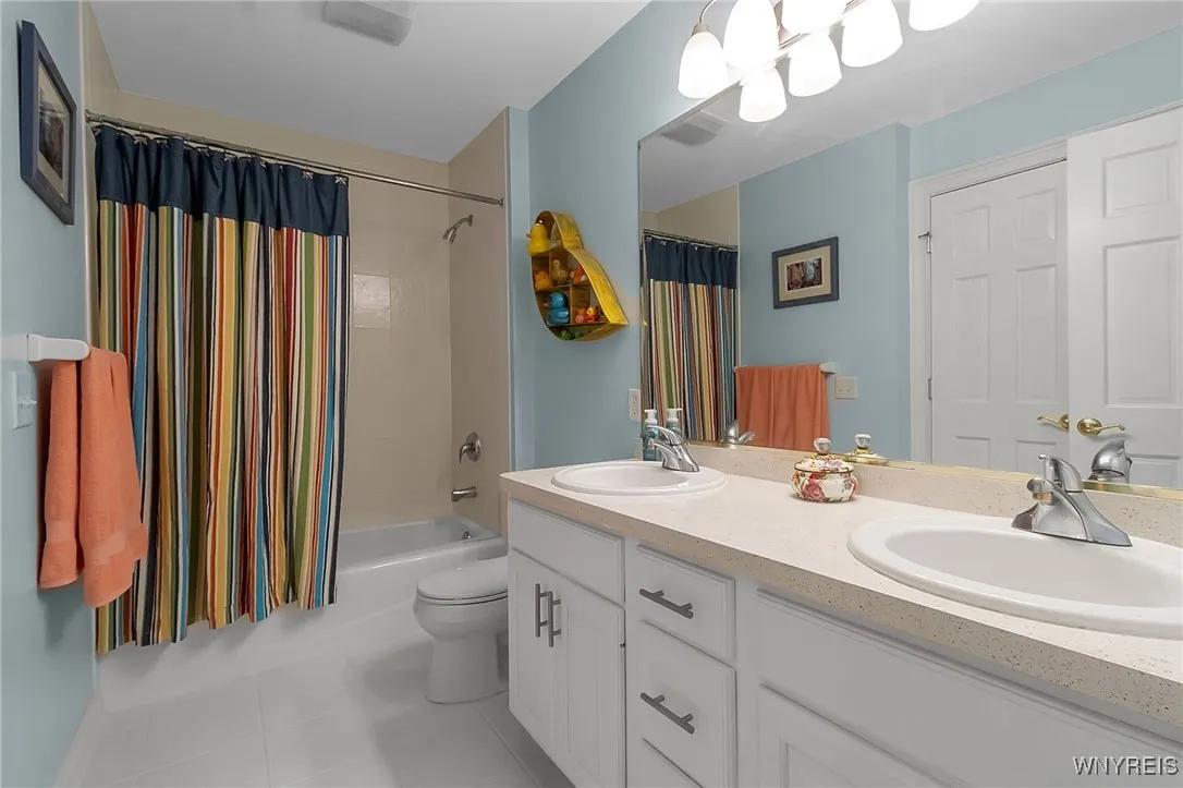 Full Bathroom
