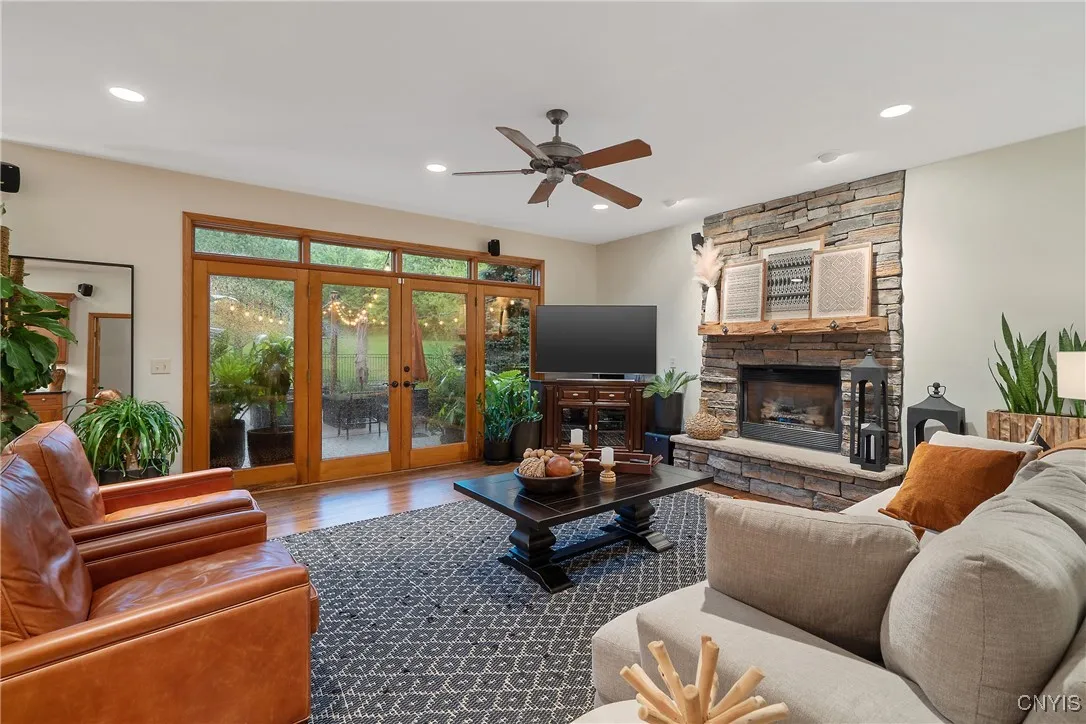 154 West Lake Road, Oswego-town, New York 13126, Oswego, New York 13126, 4 Bedrooms Bedrooms, 14 Rooms Rooms,4 BathroomsBathrooms,Residential,Closed,154 West Lake Road, Oswego-town, New York 13126,0,S1613778