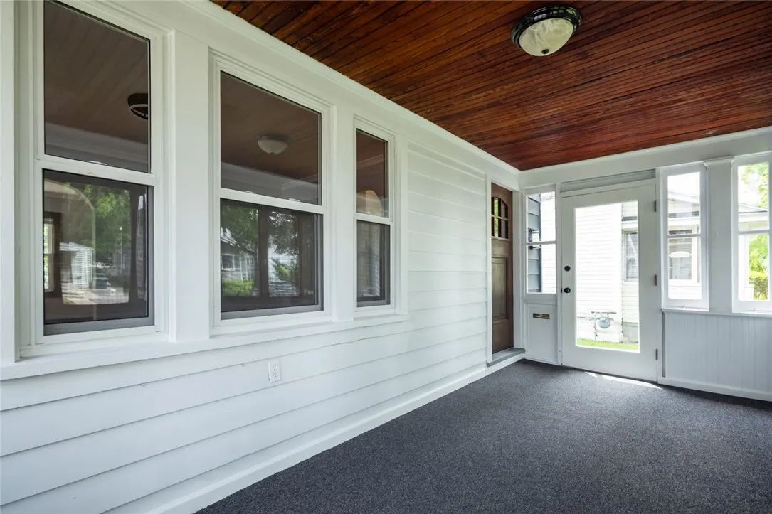 126 Canton Street, Rochester, New York 14606, Rochester, New York 14606, 3 Bedrooms Bedrooms, 6 Rooms Rooms,1 BathroomBathrooms,Residential,Closed,126 Canton Street, Rochester, New York 14606,0,R1613704
