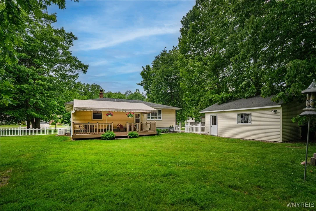6099 Dover Road, Hamburg, New York 14085, Hamburg, New York 14085, 3 Bedrooms Bedrooms, 5 Rooms Rooms,1 BathroomBathrooms,Residential,Closed,6099 Dover Road, Hamburg, New York 14085,0,B1613764