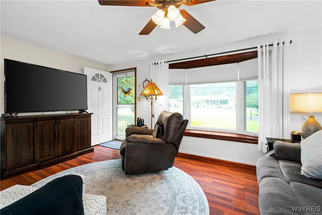 6099 Dover Road, Hamburg, New York 14085, Hamburg, New York 14085, 3 Bedrooms Bedrooms, 5 Rooms Rooms,1 BathroomBathrooms,Residential,Closed,6099 Dover Road, Hamburg, New York 14085,0,B1613764
