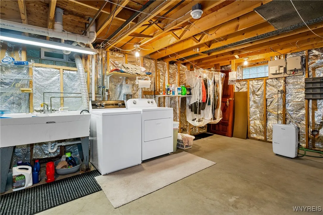 6099 Dover Road, Hamburg, New York 14085, Hamburg, New York 14085, 3 Bedrooms Bedrooms, 5 Rooms Rooms,1 BathroomBathrooms,Residential,Closed,6099 Dover Road, Hamburg, New York 14085,0,B1613764