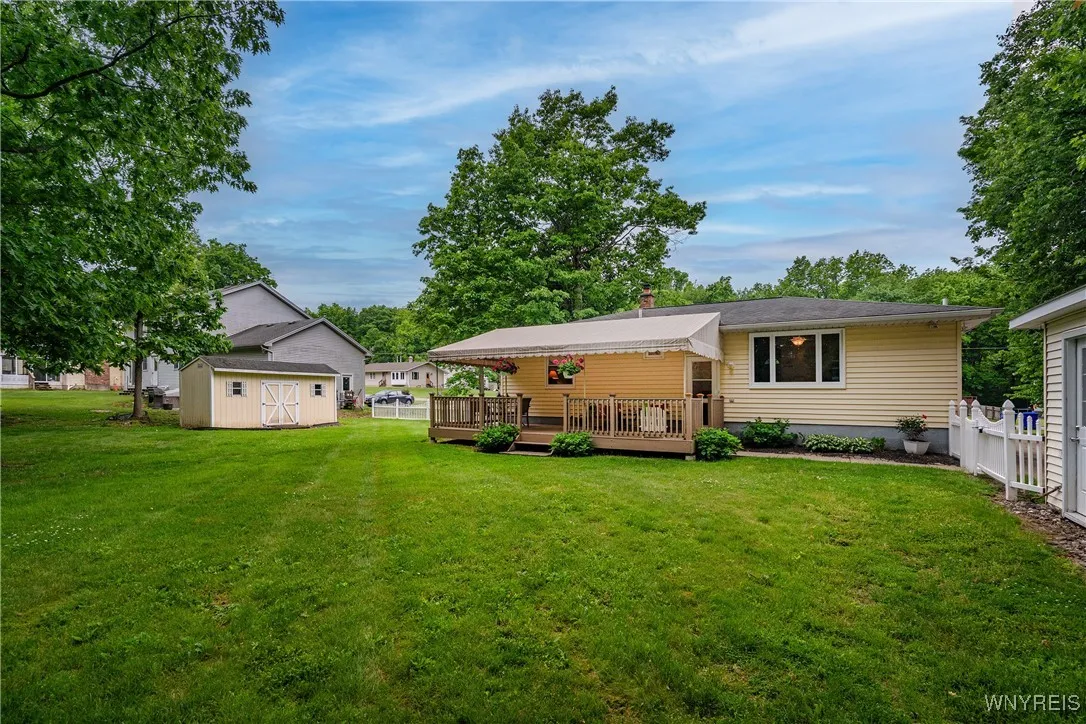 6099 Dover Road, Hamburg, New York 14085, Hamburg, New York 14085, 3 Bedrooms Bedrooms, 5 Rooms Rooms,1 BathroomBathrooms,Residential,Closed,6099 Dover Road, Hamburg, New York 14085,0,B1613764