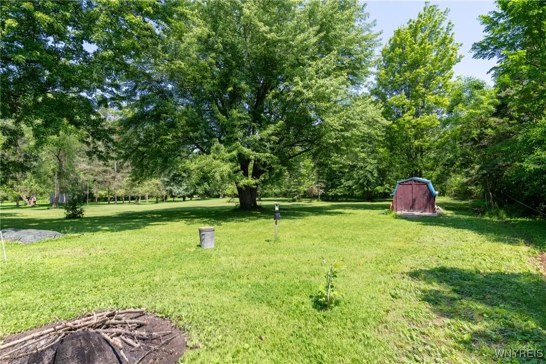 7084 Versailles Road, Evans, New York 14047, Evans, New York 14047, 2 Bedrooms Bedrooms, 7 Rooms Rooms,1 BathroomBathrooms,Residential,Closed,7084 Versailles Road, Evans, New York 14047,0,B1613510