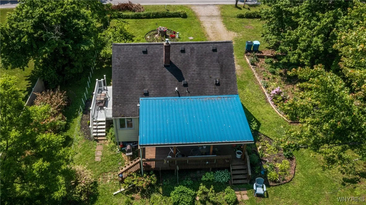 7084 Versailles Road, Evans, New York 14047, Evans, New York 14047, 2 Bedrooms Bedrooms, 7 Rooms Rooms,1 BathroomBathrooms,Residential,Closed,7084 Versailles Road, Evans, New York 14047,0,B1613510