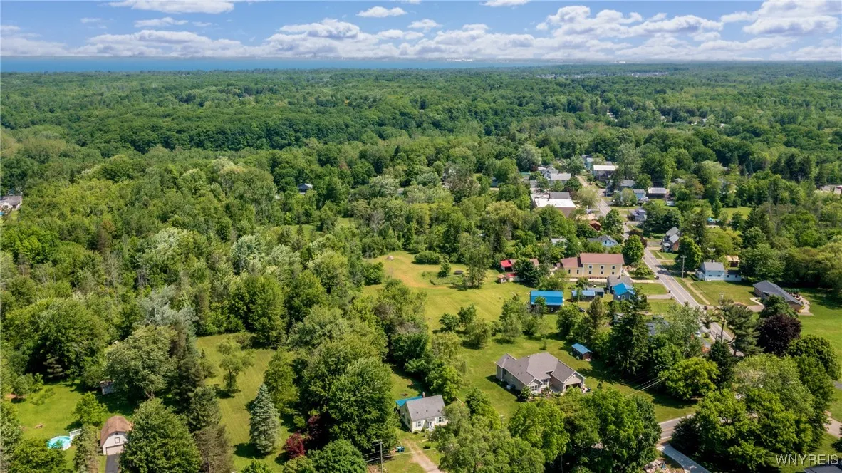 7084 Versailles Road, Evans, New York 14047, Evans, New York 14047, 2 Bedrooms Bedrooms, 7 Rooms Rooms,1 BathroomBathrooms,Residential,Closed,7084 Versailles Road, Evans, New York 14047,0,B1613510