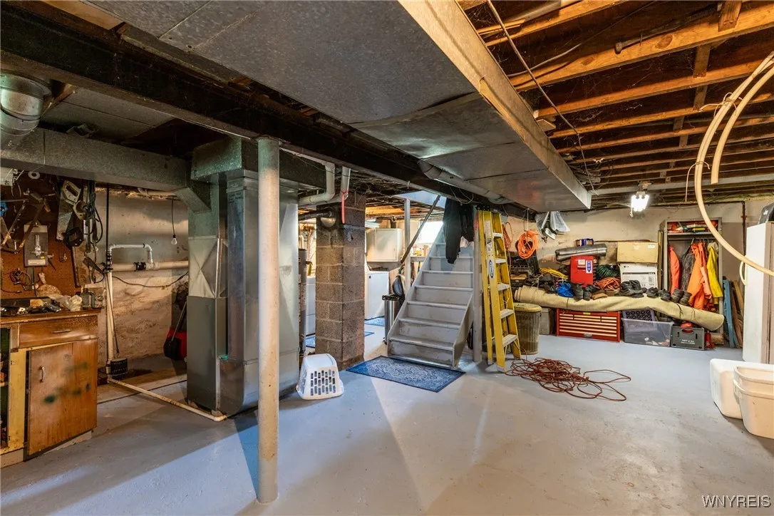 7084 Versailles Road, Evans, New York 14047, Evans, New York 14047, 2 Bedrooms Bedrooms, 7 Rooms Rooms,1 BathroomBathrooms,Residential,Closed,7084 Versailles Road, Evans, New York 14047,0,B1613510