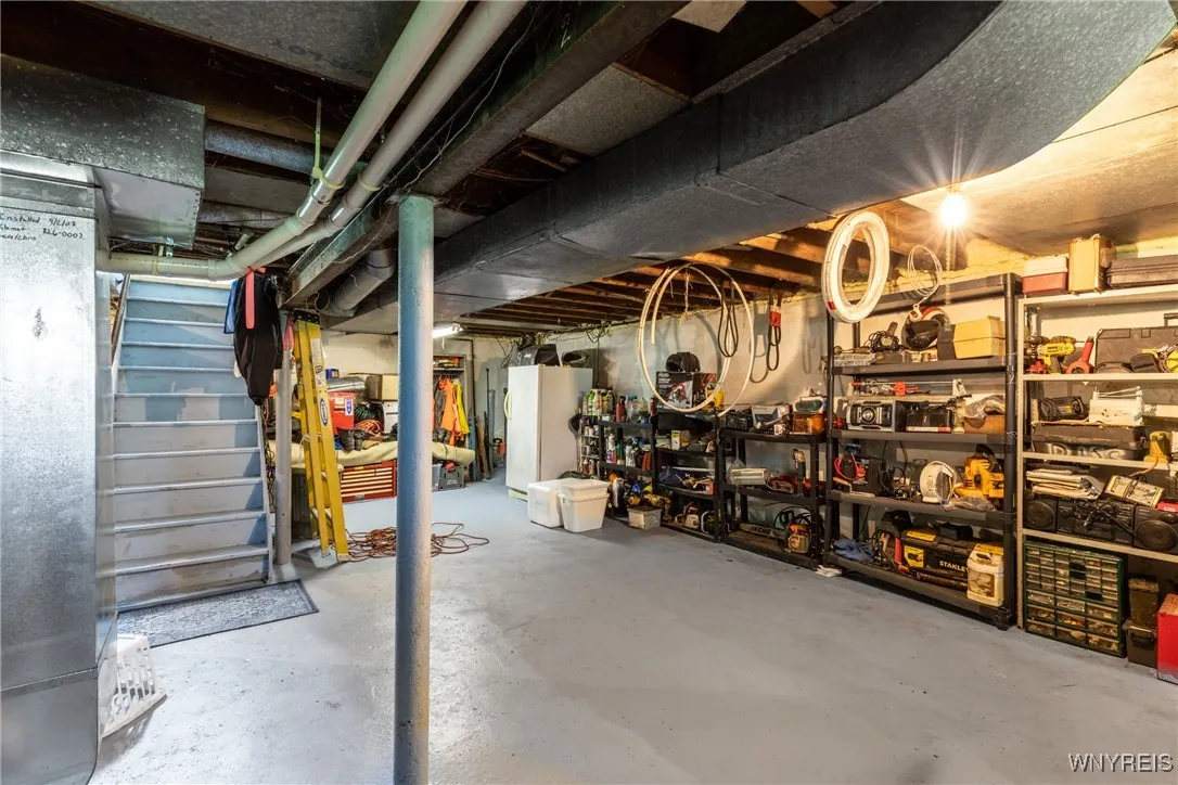 7084 Versailles Road, Evans, New York 14047, Evans, New York 14047, 2 Bedrooms Bedrooms, 7 Rooms Rooms,1 BathroomBathrooms,Residential,Closed,7084 Versailles Road, Evans, New York 14047,0,B1613510