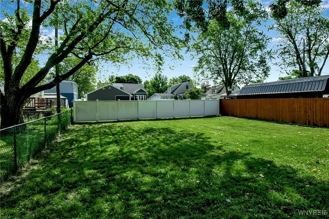 280 Tampa Drive, West Seneca, New York 14220, West Seneca, New York 14220, 3 Bedrooms Bedrooms, 8 Rooms Rooms,2 BathroomsBathrooms,Residential,Closed,280 Tampa Drive, West Seneca, New York 14220,0,B1614131