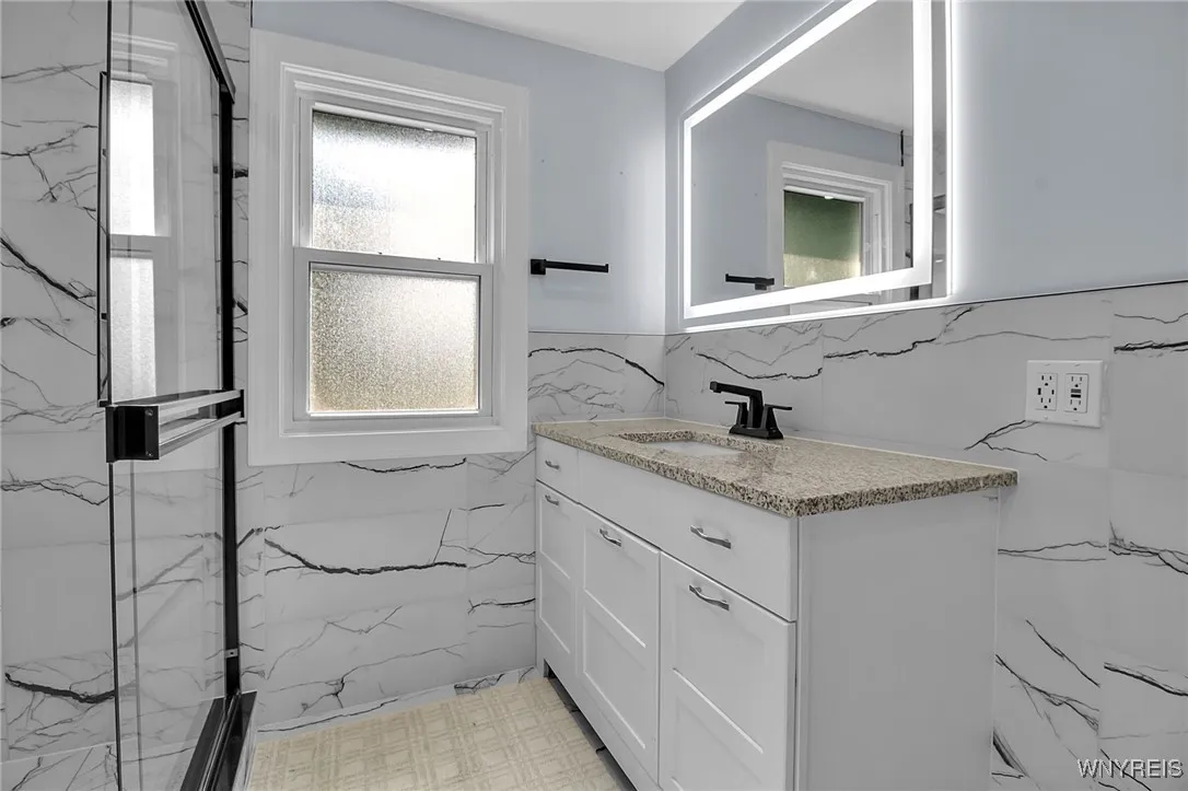 280 Tampa Drive, West Seneca, New York 14220, West Seneca, New York 14220, 3 Bedrooms Bedrooms, 8 Rooms Rooms,2 BathroomsBathrooms,Residential,Closed,280 Tampa Drive, West Seneca, New York 14220,0,B1614131