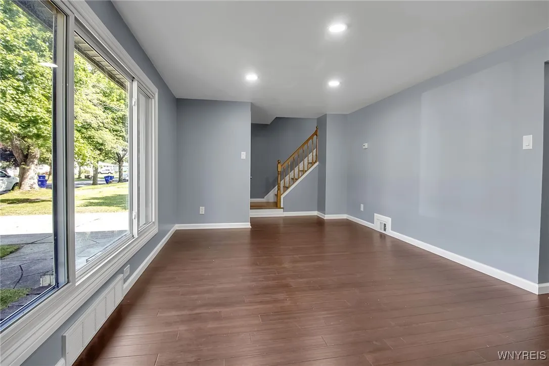 280 Tampa Drive, West Seneca, New York 14220, West Seneca, New York 14220, 3 Bedrooms Bedrooms, 8 Rooms Rooms,2 BathroomsBathrooms,Residential,Closed,280 Tampa Drive, West Seneca, New York 14220,0,B1614131