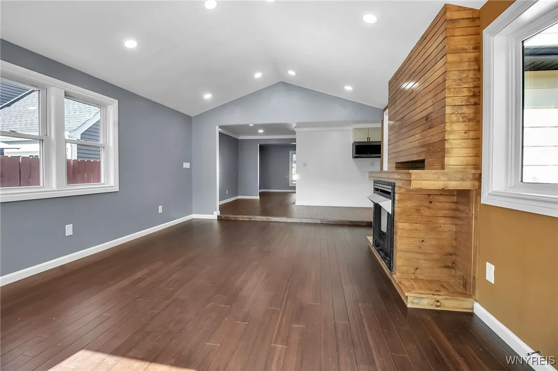 280 Tampa Drive, West Seneca, New York 14220, West Seneca, New York 14220, 3 Bedrooms Bedrooms, 8 Rooms Rooms,2 BathroomsBathrooms,Residential,Closed,280 Tampa Drive, West Seneca, New York 14220,0,B1614131