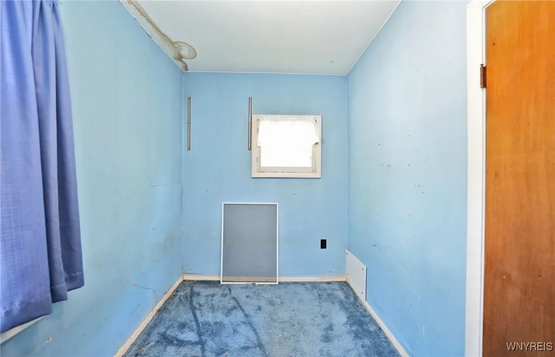 8587 Larch Street, Evans, New York 14006, Evans, New York 14006, 2 Bedrooms Bedrooms, 5 Rooms Rooms,1 BathroomBathrooms,Residential,Closed,8587 Larch Street, Evans, New York 14006,0,B1613827
