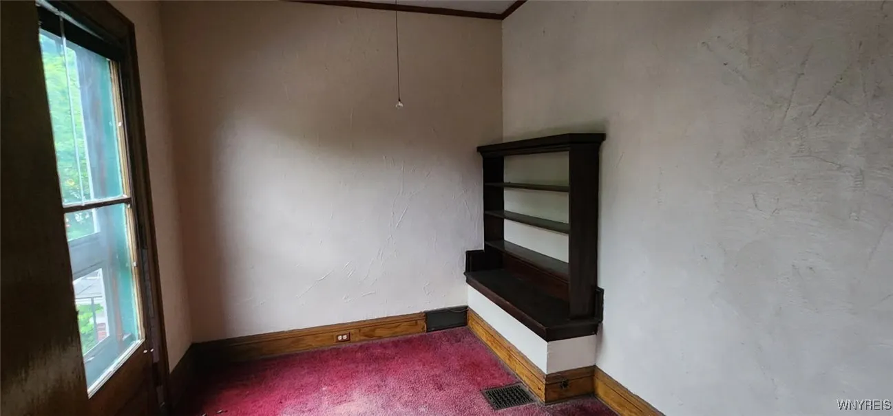 44 Laurel Street, Buffalo, New York 14209, Buffalo, New York 14209, 6 Bedrooms Bedrooms, ,2 BathroomsBathrooms,Residential,Closed,44 Laurel Street, Buffalo, New York 14209,0,B1613881