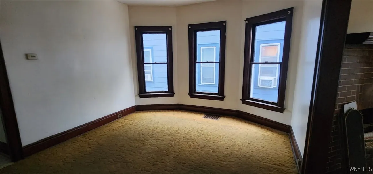 44 Laurel Street, Buffalo, New York 14209, Buffalo, New York 14209, 6 Bedrooms Bedrooms, ,2 BathroomsBathrooms,Residential,Closed,44 Laurel Street, Buffalo, New York 14209,0,B1613881