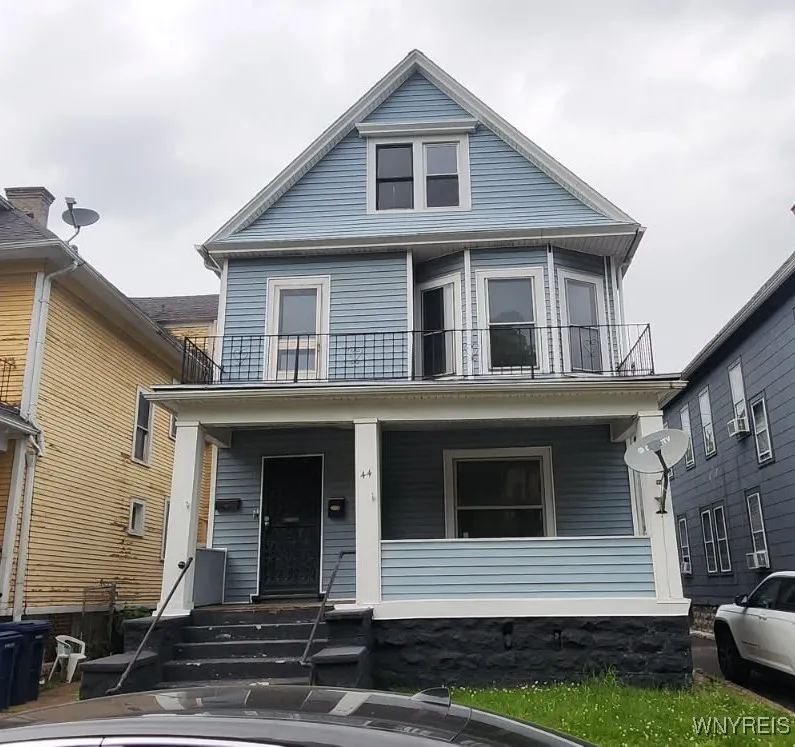 44 Laurel Street, Buffalo, New York 14209, Buffalo, New York 14209, 6 Bedrooms Bedrooms, ,2 BathroomsBathrooms,Residential,Closed,44 Laurel Street, Buffalo, New York 14209,0,B1613881