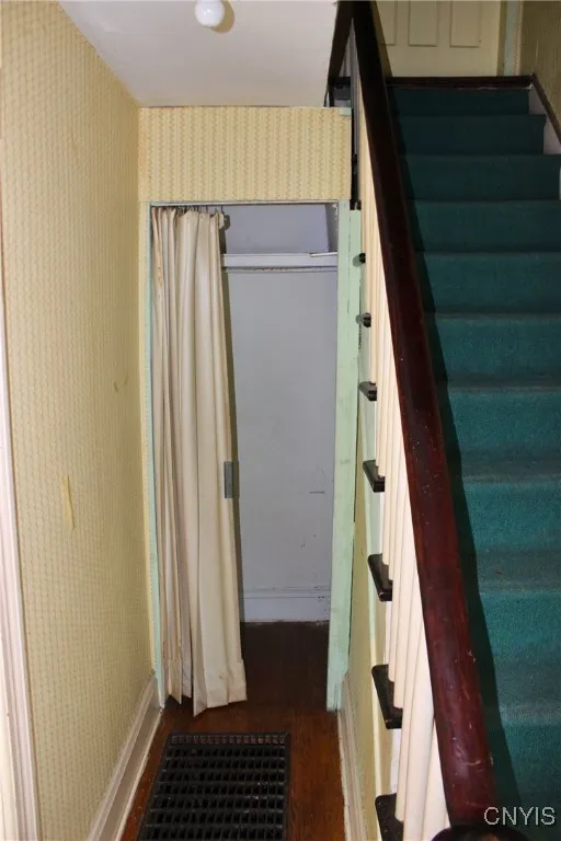 1106 Orchard Street, Utica, New York 13501, Utica, New York 13501, 4 Bedrooms Bedrooms, ,2 BathroomsBathrooms,Residential,Closed,1106 Orchard Street, Utica, New York 13501,0,S1612438