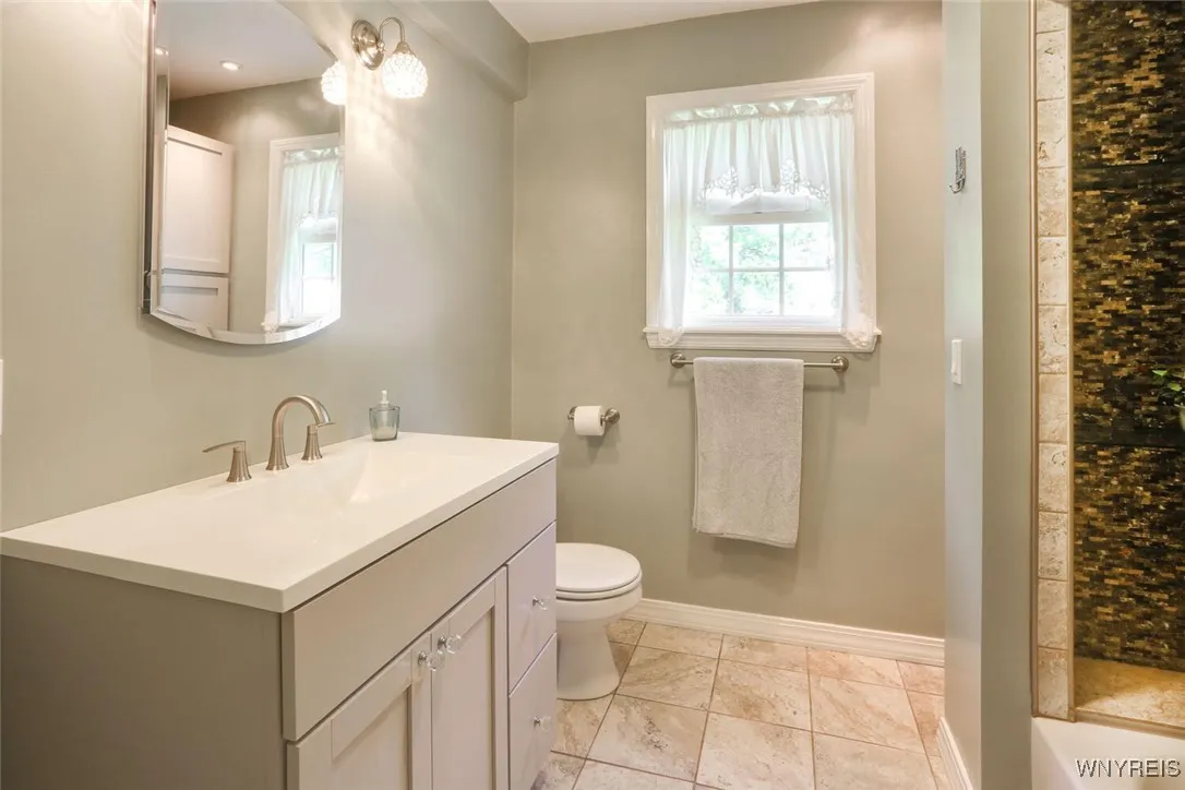 8930 Gaskin Road, Clarence, New York 14031, Clarence, New York 14031, 3 Bedrooms Bedrooms, 11 Rooms Rooms,2 BathroomsBathrooms,Residential,Closed,8930 Gaskin Road, Clarence, New York 14031,B1613223