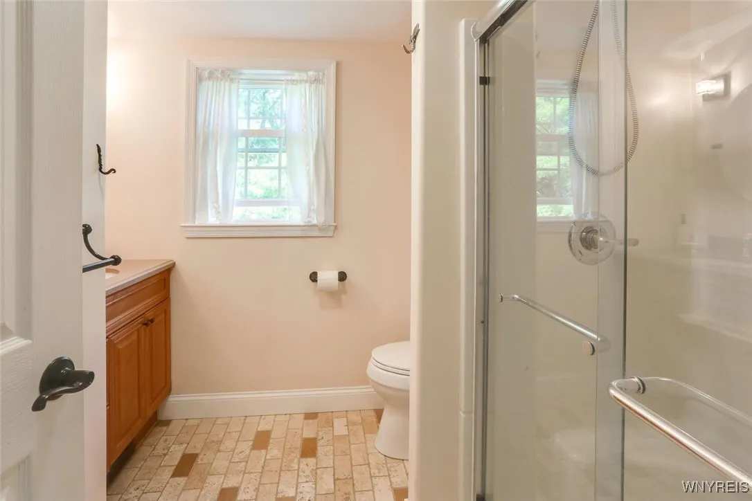 8930 Gaskin Road, Clarence, New York 14031, Clarence, New York 14031, 3 Bedrooms Bedrooms, 11 Rooms Rooms,2 BathroomsBathrooms,Residential,Closed,8930 Gaskin Road, Clarence, New York 14031,B1613223