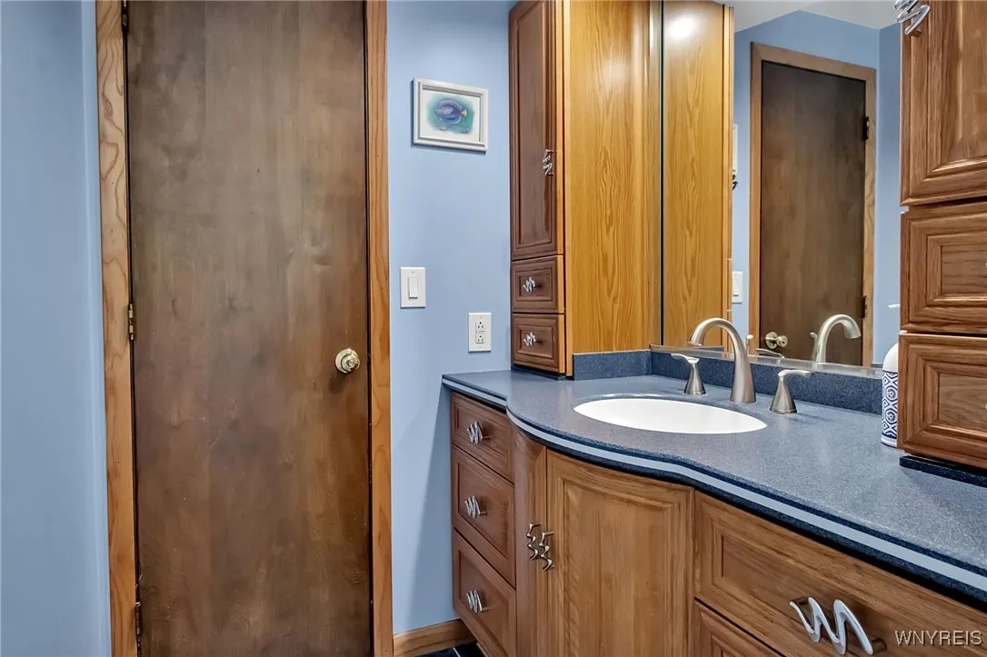 17 Quail, Orchard Park, New York 14127, Orchard Park, New York 14127, 3 Bedrooms Bedrooms, 9 Rooms Rooms,3 BathroomsBathrooms,Residential,Closed,17 Quail, Orchard Park, New York 14127,0,B1614006