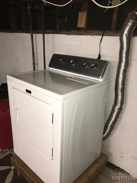 19 #17 Starcrest Drive 17, Cheektowaga, New York 1, Cheektowaga, New York 14425, 2 Bedrooms Bedrooms, 5 Rooms Rooms,1 BathroomBathrooms,Residential Lease,Closed,19 #17 Starcrest Drive 17, Cheektowaga, New York 1,B1613443