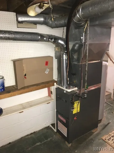 19 #17 Starcrest Drive 17, Cheektowaga, New York 1, Cheektowaga, New York 14425, 2 Bedrooms Bedrooms, 5 Rooms Rooms,1 BathroomBathrooms,Residential Lease,Closed,19 #17 Starcrest Drive 17, Cheektowaga, New York 1,B1613443
