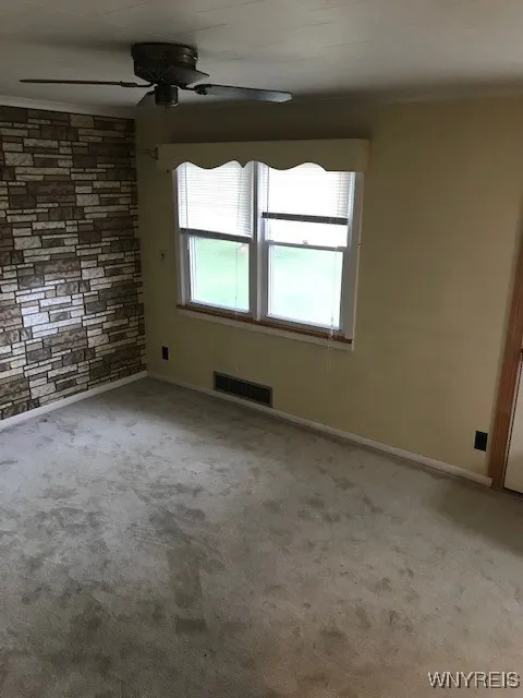 19 #17 Starcrest Drive 17, Cheektowaga, New York 1, Cheektowaga, New York 14425, 2 Bedrooms Bedrooms, 5 Rooms Rooms,1 BathroomBathrooms,Residential Lease,Closed,19 #17 Starcrest Drive 17, Cheektowaga, New York 1,B1613443