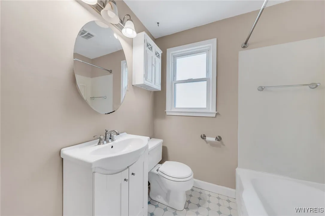 265 Fairfield Avenue, Tonawanda-town, New York 142, Tonawanda, New York 14223, 3 Bedrooms Bedrooms, 6 Rooms Rooms,1 BathroomBathrooms,Residential,Closed,265 Fairfield Avenue, Tonawanda-town, New York 142,B1614181