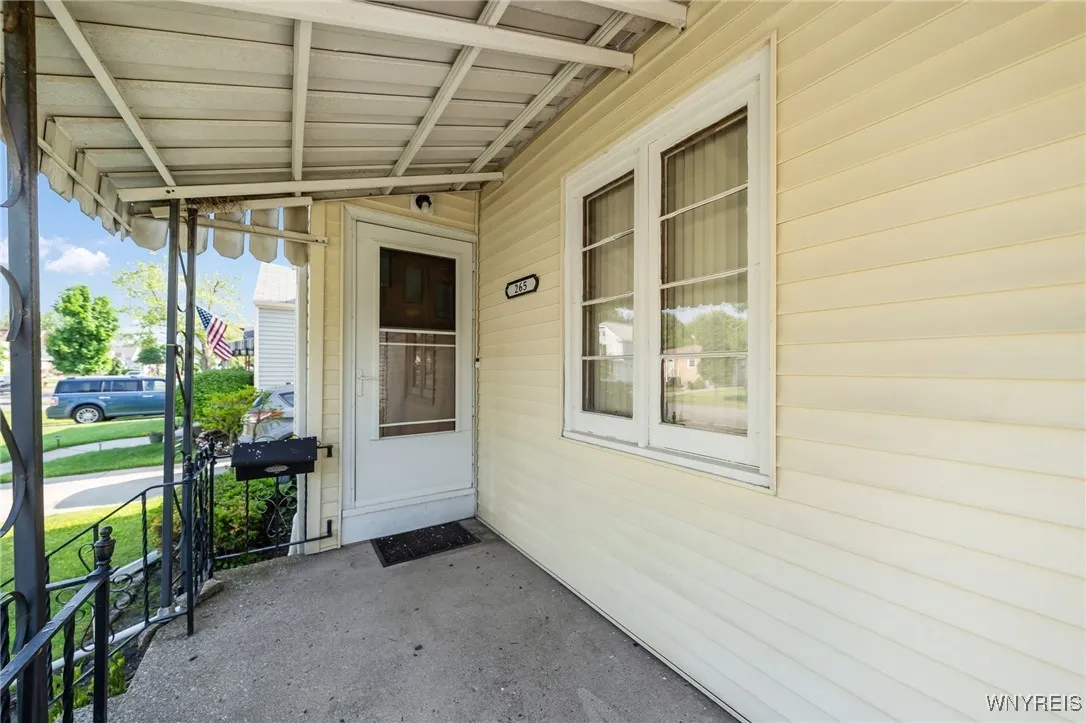 265 Fairfield Avenue, Tonawanda-town, New York 142, Tonawanda, New York 14223, 3 Bedrooms Bedrooms, 6 Rooms Rooms,1 BathroomBathrooms,Residential,Closed,265 Fairfield Avenue, Tonawanda-town, New York 142,B1614181