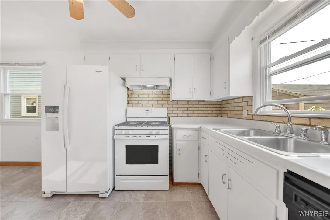 265 Fairfield Avenue, Tonawanda-town, New York 142, Tonawanda, New York 14223, 3 Bedrooms Bedrooms, 6 Rooms Rooms,1 BathroomBathrooms,Residential,Closed,265 Fairfield Avenue, Tonawanda-town, New York 142,B1614181
