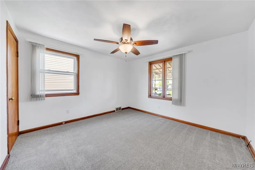 265 Fairfield Avenue, Tonawanda-town, New York 142, Tonawanda, New York 14223, 3 Bedrooms Bedrooms, 6 Rooms Rooms,1 BathroomBathrooms,Residential,Closed,265 Fairfield Avenue, Tonawanda-town, New York 142,B1614181