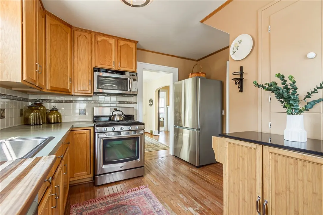 207 Wimbledon Road, Irondequoit, New York 14617, Irondequoit, New York 14617, 3 Bedrooms Bedrooms, 7 Rooms Rooms,2 BathroomsBathrooms,Residential,Closed,207 Wimbledon Road, Irondequoit, New York 14617,0,R1613869