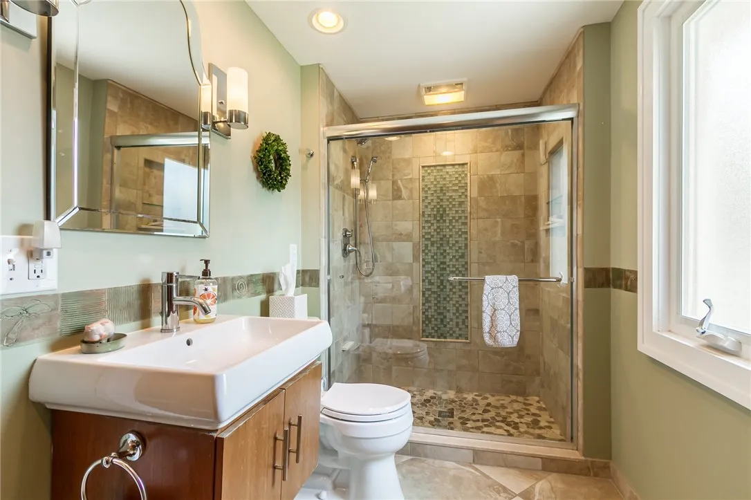 207 Wimbledon Road, Irondequoit, New York 14617, Irondequoit, New York 14617, 3 Bedrooms Bedrooms, 7 Rooms Rooms,2 BathroomsBathrooms,Residential,Closed,207 Wimbledon Road, Irondequoit, New York 14617,0,R1613869