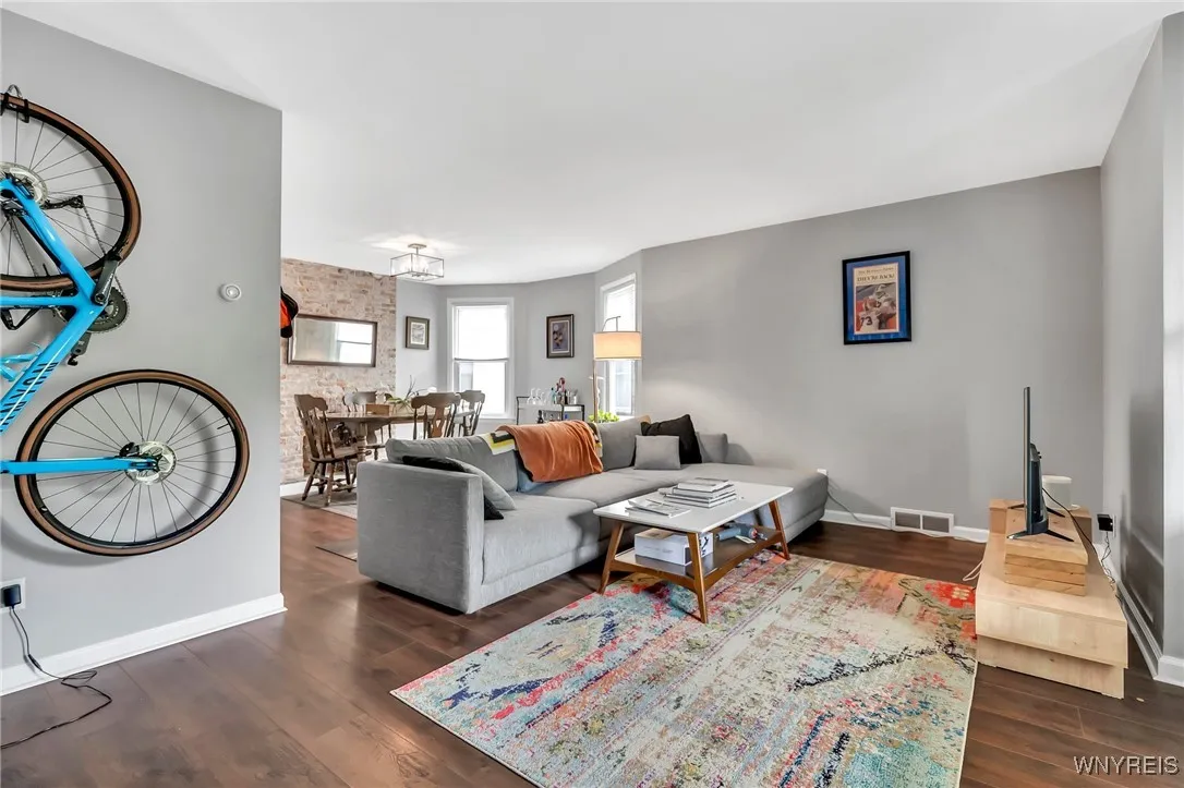 47 Abbottsford Place, Buffalo, New York 14213, Buffalo, New York 14213, 6 Bedrooms Bedrooms, ,2 BathroomsBathrooms,Residential,Closed,47 Abbottsford Place, Buffalo, New York 14213,B1614106