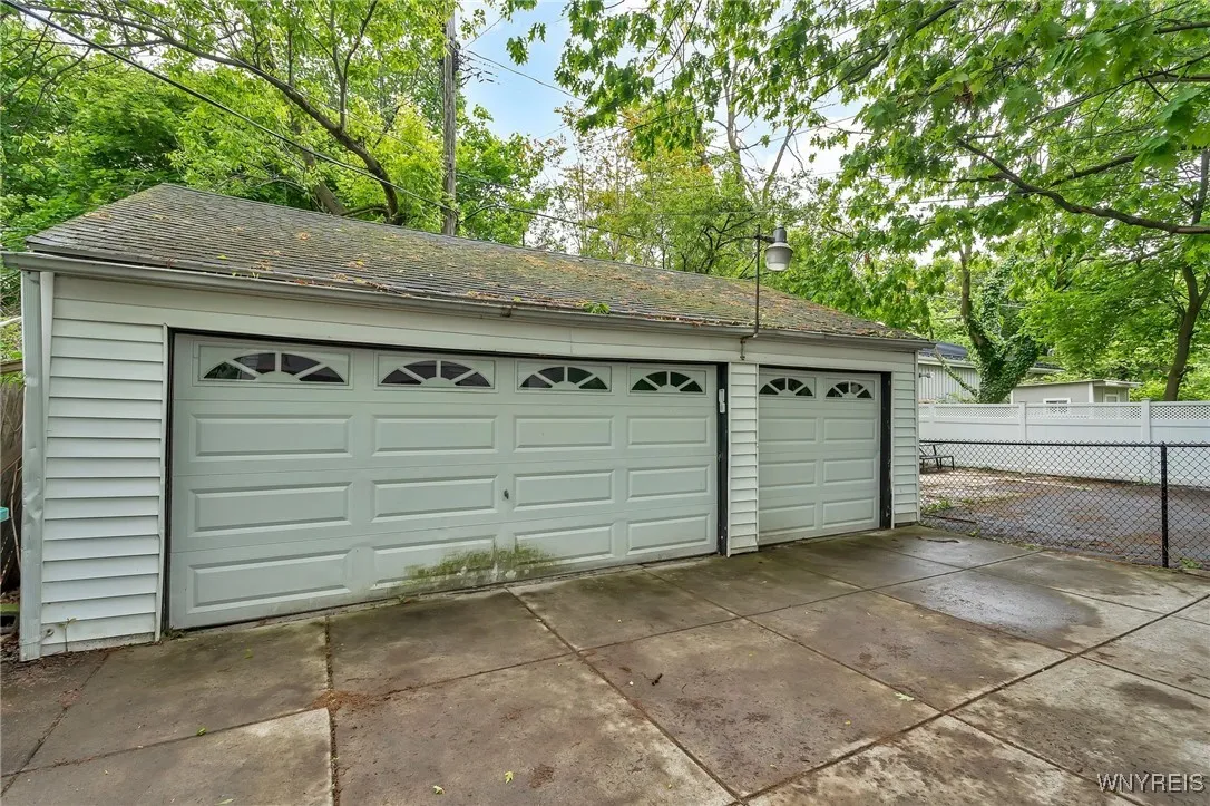 47 Abbottsford Place, Buffalo, New York 14213, Buffalo, New York 14213, 6 Bedrooms Bedrooms, ,2 BathroomsBathrooms,Residential,Closed,47 Abbottsford Place, Buffalo, New York 14213,B1614106