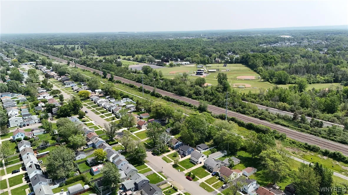 4977 Morgan Parkway, Hamburg, New York 14075, Hamburg, New York 14075, 3 Bedrooms Bedrooms, 6 Rooms Rooms,1 BathroomBathrooms,Residential,Closed,4977 Morgan Parkway, Hamburg, New York 14075,B1613735