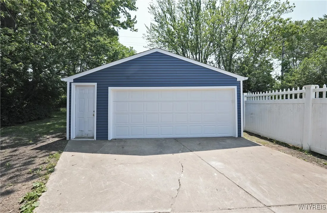4977 Morgan Parkway, Hamburg, New York 14075, Hamburg, New York 14075, 3 Bedrooms Bedrooms, 6 Rooms Rooms,1 BathroomBathrooms,Residential,Closed,4977 Morgan Parkway, Hamburg, New York 14075,B1613735
