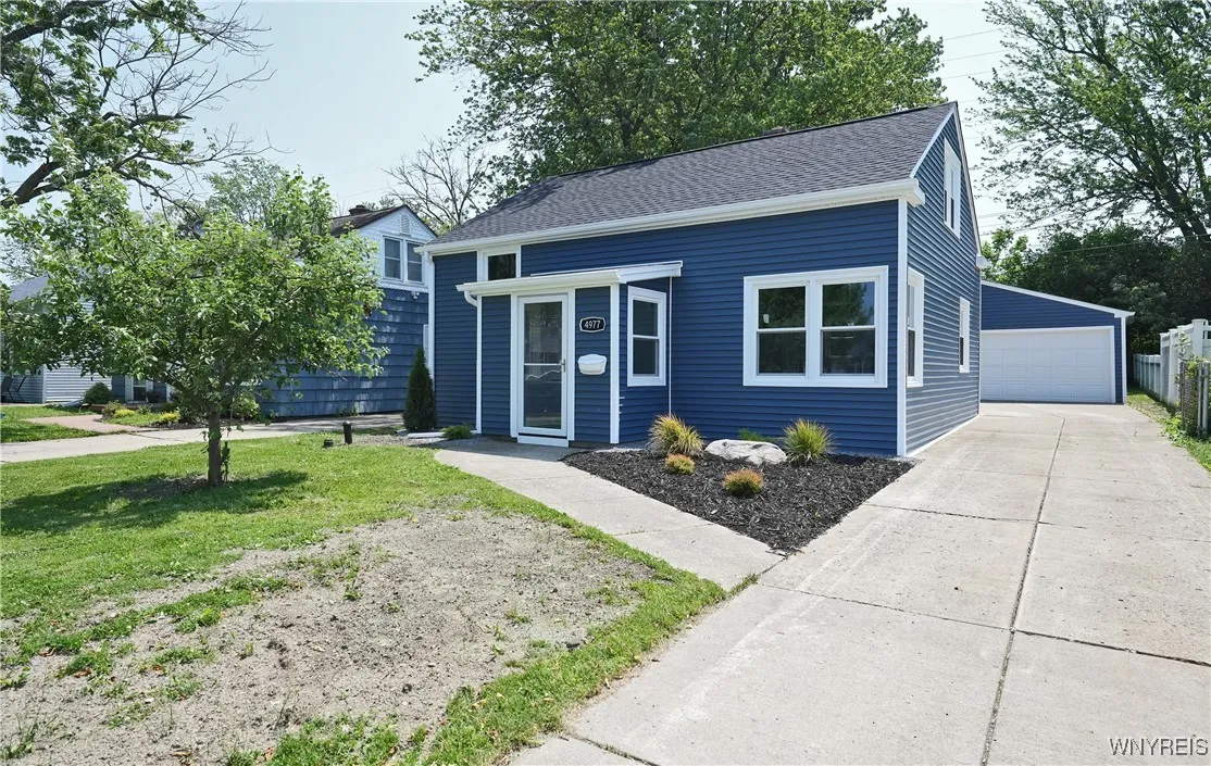 4977 Morgan Parkway, Hamburg, New York 14075, Hamburg, New York 14075, 3 Bedrooms Bedrooms, 6 Rooms Rooms,1 BathroomBathrooms,Residential,Closed,4977 Morgan Parkway, Hamburg, New York 14075,B1613735