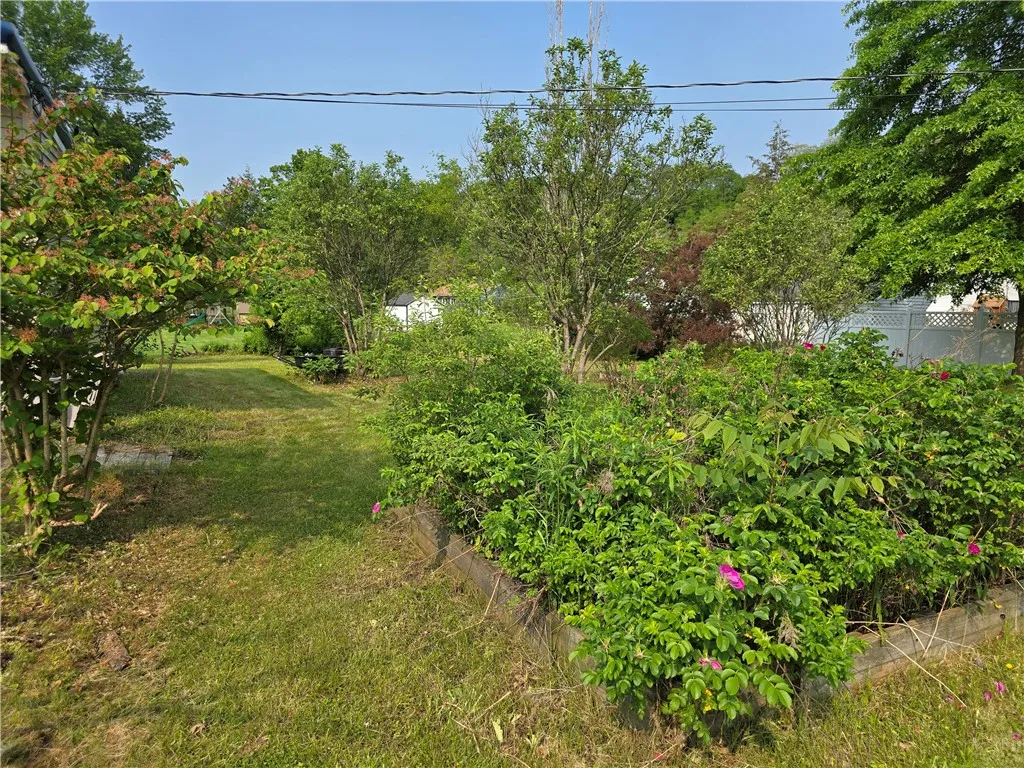 2 Kathleen Street, Oxford, New York 13830, Oxford, New York 13830, 2 Bedrooms Bedrooms, 5 Rooms Rooms,1 BathroomBathrooms,Residential,For Sale,2 Kathleen Street, Oxford, New York 13830,0,R1614069