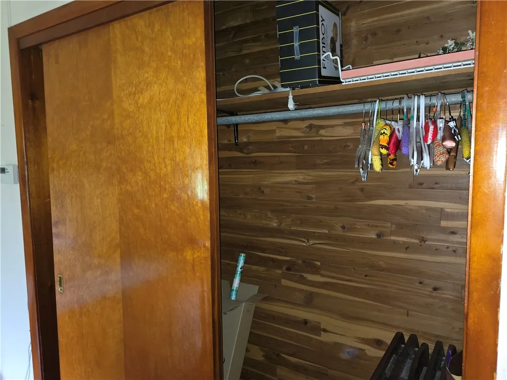 2 Kathleen Street, Oxford, New York 13830, Oxford, New York 13830, 2 Bedrooms Bedrooms, 5 Rooms Rooms,1 BathroomBathrooms,Residential,For Sale,2 Kathleen Street, Oxford, New York 13830,0,R1614069