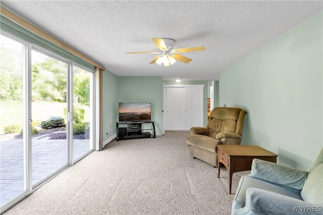 8961 The Fairways, Clarence, New York 14031, Clarence, New York 14031, 4 Bedrooms Bedrooms, 9 Rooms Rooms,1 BathroomBathrooms,Residential,Closed,8961 The Fairways, Clarence, New York 14031,B1614117