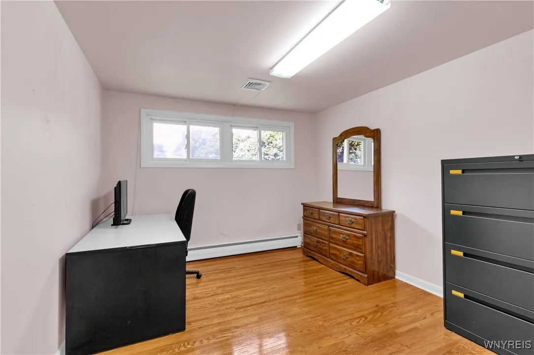 8961 The Fairways, Clarence, New York 14031, Clarence, New York 14031, 4 Bedrooms Bedrooms, 9 Rooms Rooms,1 BathroomBathrooms,Residential,Closed,8961 The Fairways, Clarence, New York 14031,B1614117