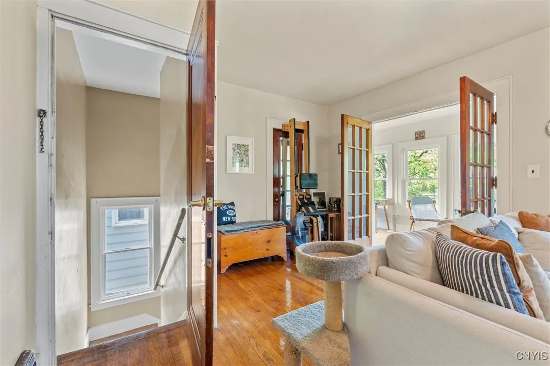315 Wolcott Avenue, Syracuse, New York 13207, Syracuse, New York 13207, 6 Bedrooms Bedrooms, ,2 BathroomsBathrooms,Residential,For Sale,315 Wolcott Avenue, Syracuse, New York 13207,S1614381