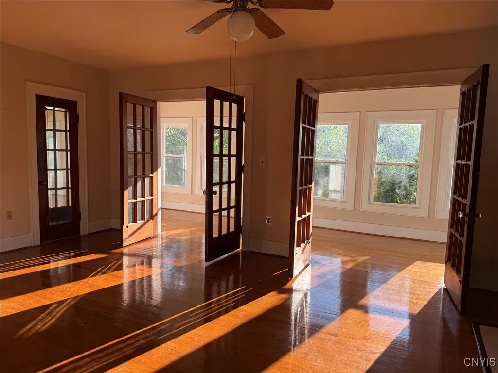315 Wolcott Avenue, Syracuse, New York 13207, Syracuse, New York 13207, 6 Bedrooms Bedrooms, ,2 BathroomsBathrooms,Residential,For Sale,315 Wolcott Avenue, Syracuse, New York 13207,S1614381