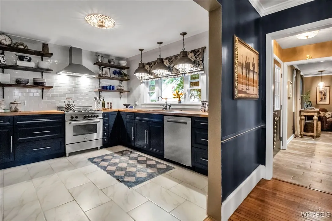 501 Girard Avenue, Aurora, New York 14052, Aurora, New York 14052, 4 Bedrooms Bedrooms, 11 Rooms Rooms,2 BathroomsBathrooms,Residential,Closed,501 Girard Avenue, Aurora, New York 14052,0,B1613711