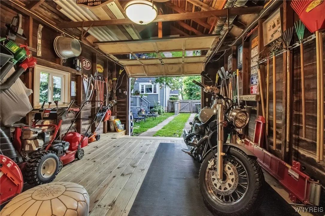501 Girard Avenue, Aurora, New York 14052, Aurora, New York 14052, 4 Bedrooms Bedrooms, 11 Rooms Rooms,2 BathroomsBathrooms,Residential,Closed,501 Girard Avenue, Aurora, New York 14052,0,B1613711
