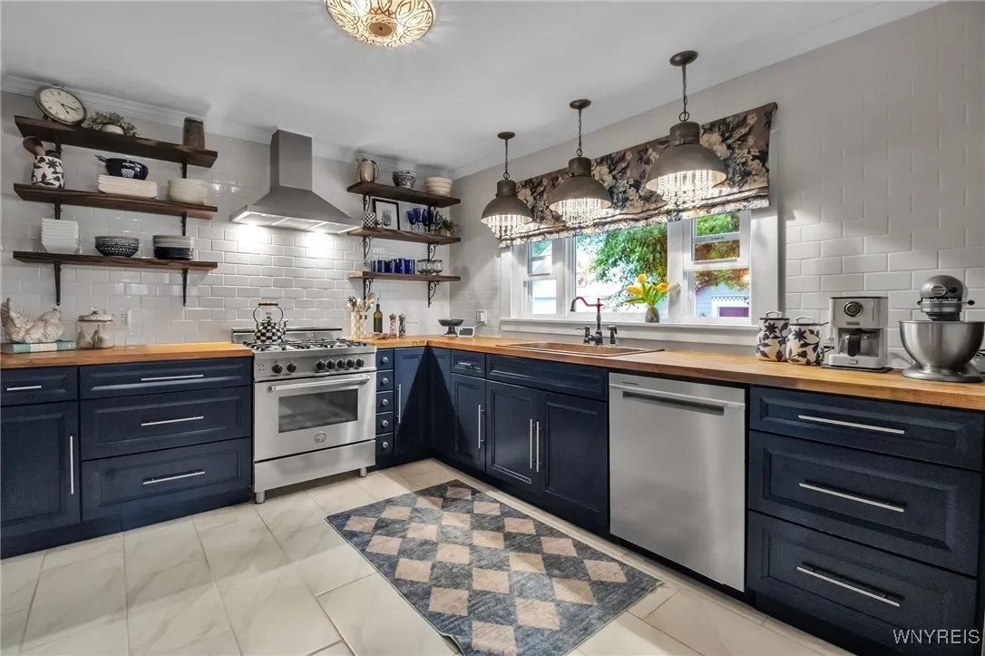 Beautiful gas range