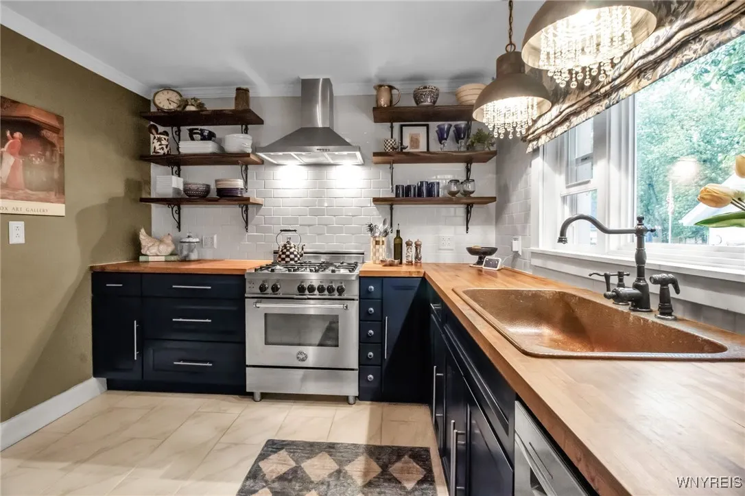 Subway tile backsplash